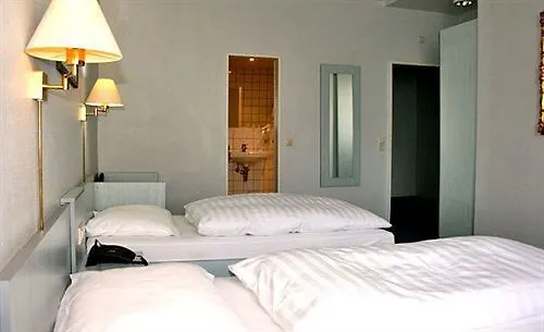 Отель Trip Messe Westend