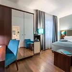 Otel Trip Messe Westend 4*