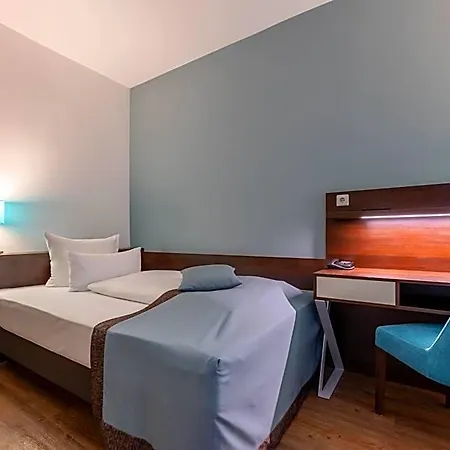 Trip Messe Westend 4*