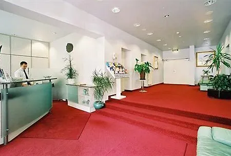 Trip Messe Westend Otel 4*