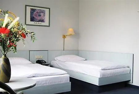 Trip Messe Westend 4*