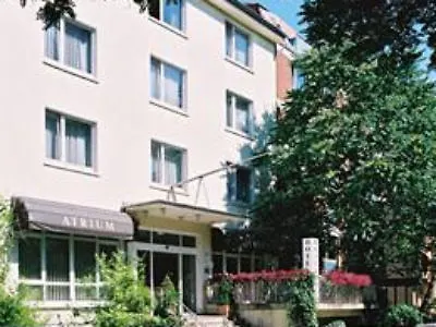 Отель Trip Messe Westend 4*
