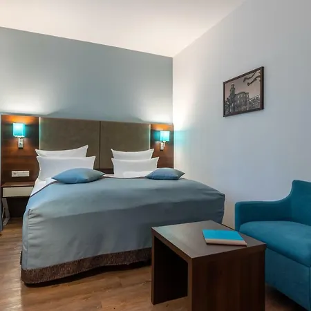 Trip Messe Westend Отель 4*