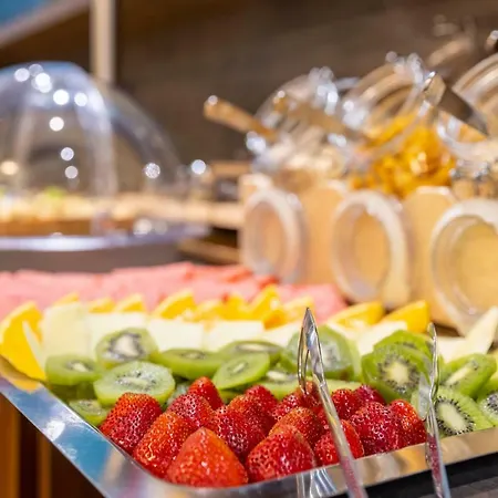 Hotel Trip Messe Westend 4*