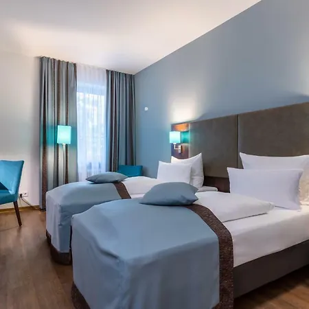 Отель Trip Messe Westend 4*