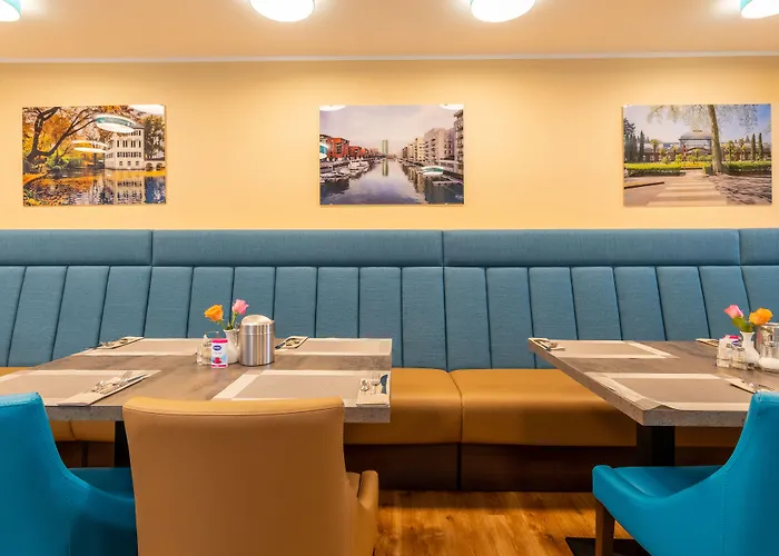 Trip Messe Westend 4*