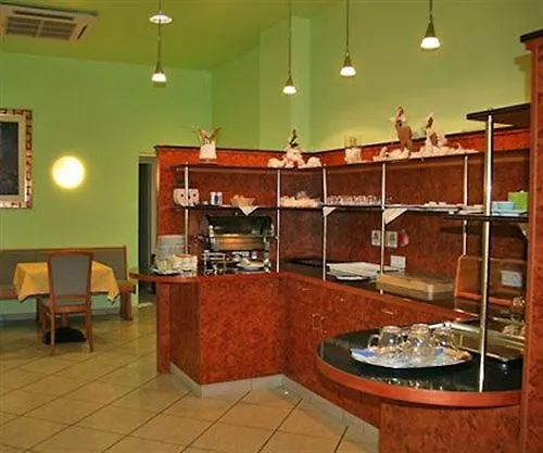 Trip Messe Westend 4*